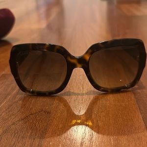 Gucci sunglasses